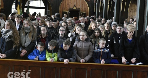 Konsekracja ołtarza w Wałbrzychu