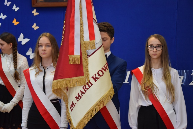 Nadanie imienia Szkole Podstawowej w Trębkach