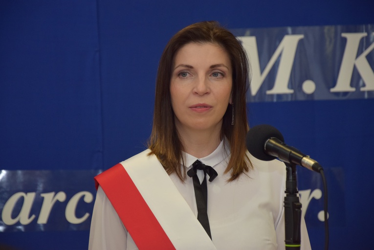 Nadanie imienia Szkole Podstawowej w Trębkach