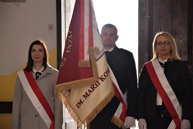 Nadanie imienia Szkole Podstawowej w Trębkach