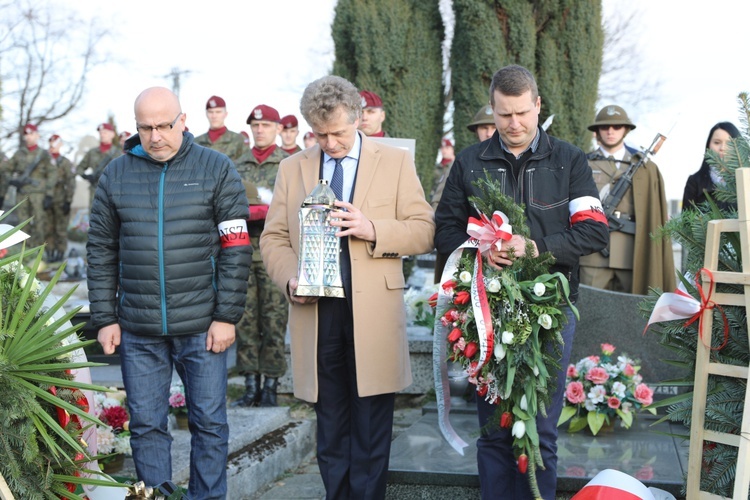 Pogrzeb plut. Jana Kwiczali "Emila" w Czechowicach-Dziedzicach