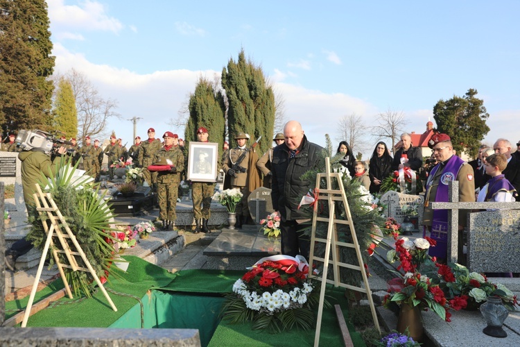 Pogrzeb plut. Jana Kwiczali "Emila" w Czechowicach-Dziedzicach