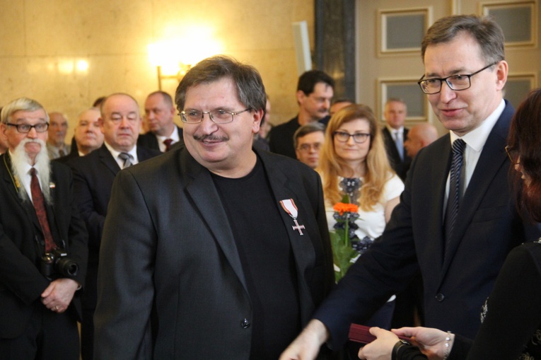 Katowice: wręczenie Krzyży Wolności i Solidarności
