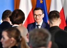 Sondaż poparcia dla partii politycznych: Lewica słabo