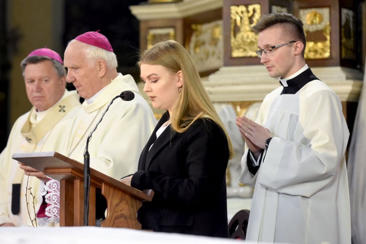 Uroczystości 15-lecia diecezji świdnickiej z udziałem abp. Salvatore Pennacchio