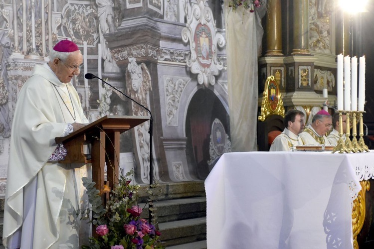 Uroczystości 15-lecia diecezji świdnickiej z udziałem abp. Salvatore Pennacchio