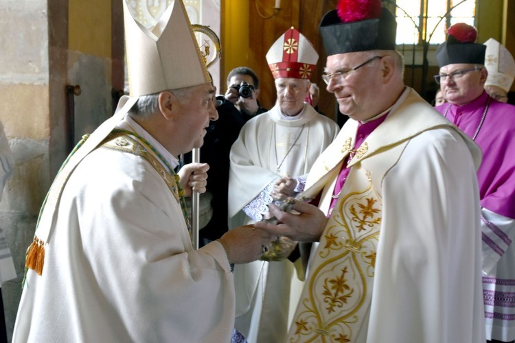 Uroczystości 15-lecia diecezji świdnickiej z udziałem abp. Salvatore Pennacchio