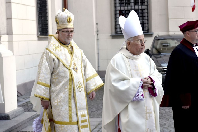 Uroczystości 15-lecia diecezji świdnickiej z udziałem abp. Salvatore Pennacchio