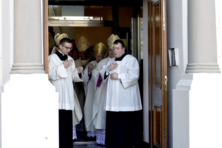 Uroczystości 15-lecia diecezji świdnickiej z udziałem abp. Salvatore Pennacchio