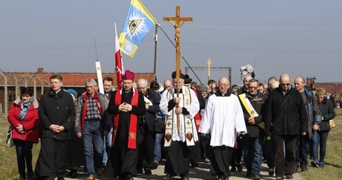 Modlitwa o trzeźwość w Birkenau