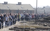 Droga Krzyżowa w intencji trzeźwości w KL Birkenau - 2019