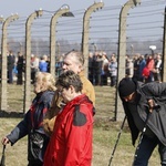 Droga Krzyżowa w intencji trzeźwości w KL Birkenau - 2019