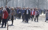 Droga Krzyżowa w intencji trzeźwości w KL Birkenau - 2019