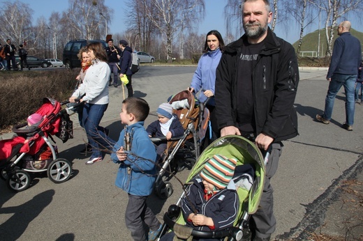 Skauci Europy w Piekarach Śl. - od kopca do bazyliki