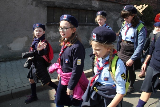 Skauci Europy w Piekarach Śl. - od kopca do bazyliki