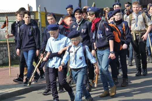 Skauci Europy w Piekarach Śl. - od kopca do bazyliki