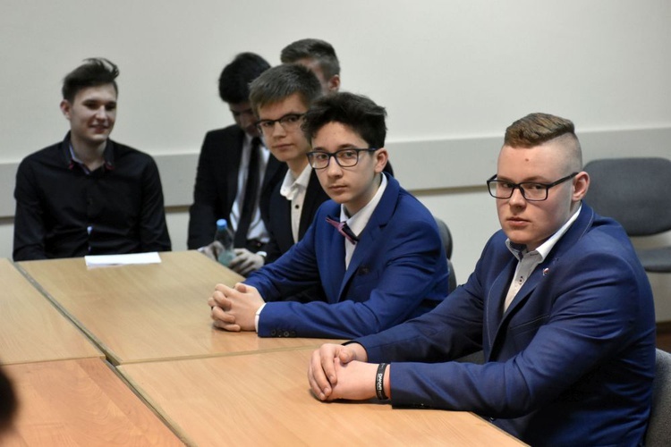 Konkurs biblijny i egzamin ceremoniarski dla służby liturgicznej