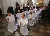 Chrystus w ludzkich rękach - nowi szafarze Komunii św. w Sandomierzu