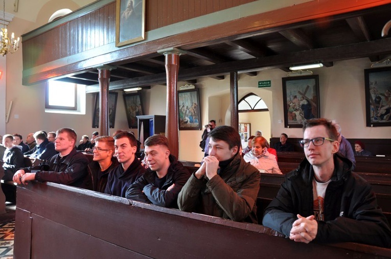 Alumni u św. Alojzego w Turkowie.