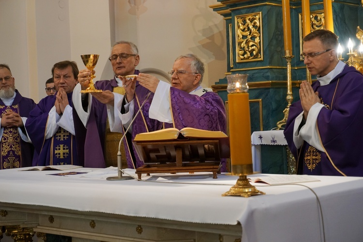 25 lat Parafialnego Zespołu Caritas "Betania" w Myślenicach