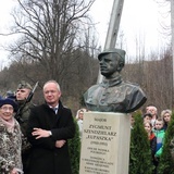 Odsłonięcie popiersia mjr. Zygmunta Szendzielarza "Łupaszki"