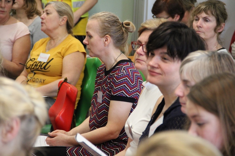 Warsztaty uwielbieniowe i finałowa adoracja Najświętszego Sakramentu