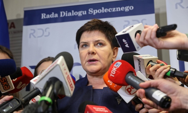 Szydło: Rozmowy o sytuacji w oświacie będziemy kontynuować w poniedziałek