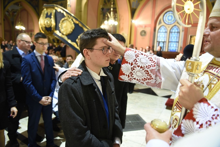 Bierzmowanie u św. Kazimierza w Nowym Sączu