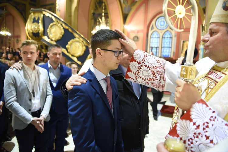 Bierzmowanie u św. Kazimierza w Nowym Sączu