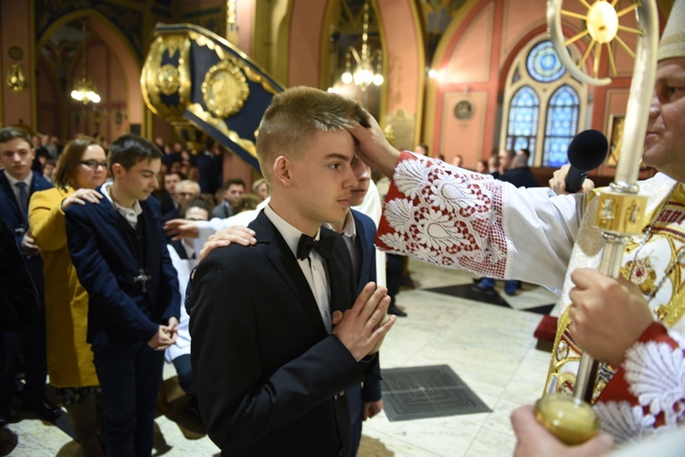 Bierzmowanie u św. Kazimierza w Nowym Sączu