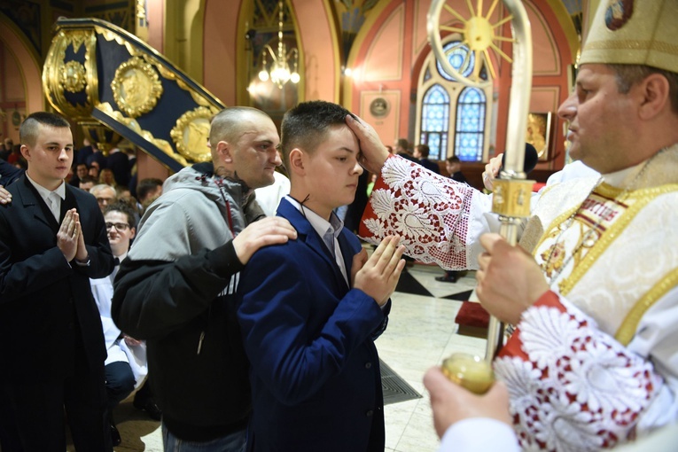 Bierzmowanie u św. Kazimierza w Nowym Sączu