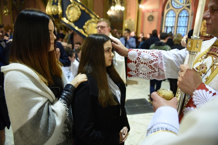 Bierzmowanie u św. Kazimierza w Nowym Sączu