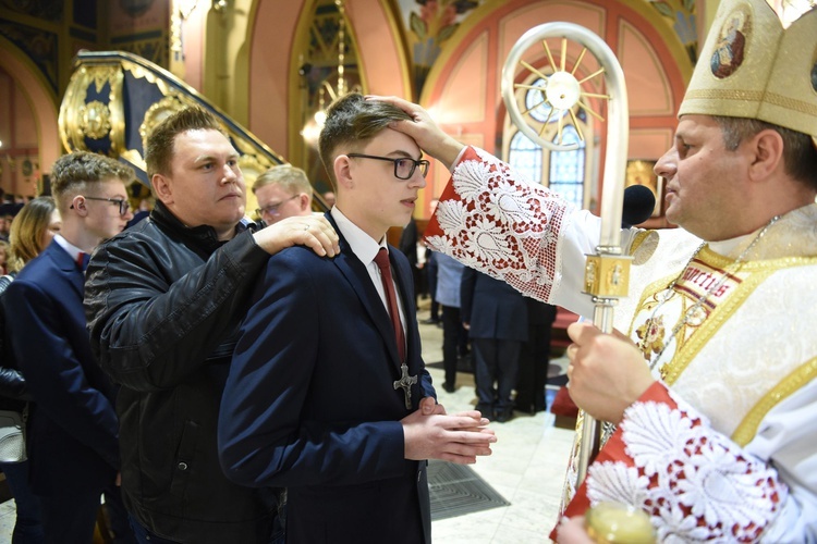 Bierzmowanie u św. Kazimierza w Nowym Sączu