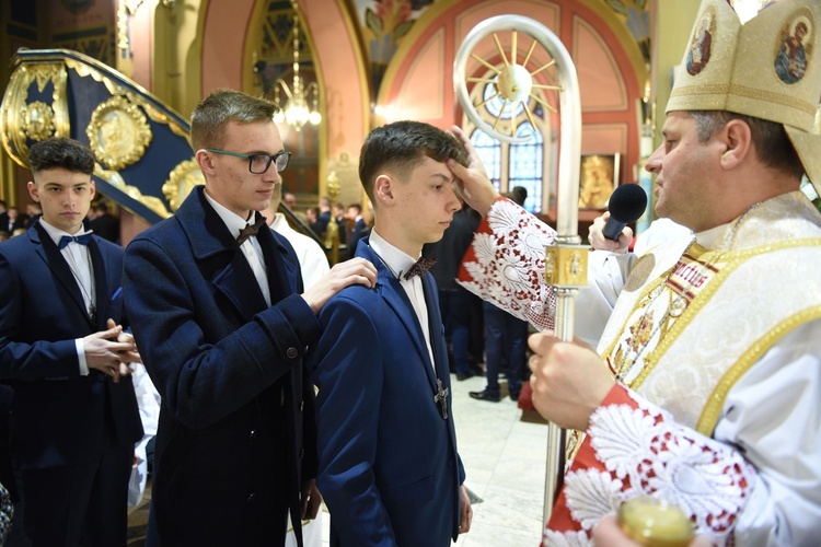 Bierzmowanie u św. Kazimierza w Nowym Sączu