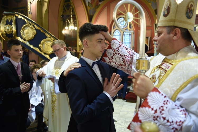 Bierzmowanie u św. Kazimierza w Nowym Sączu