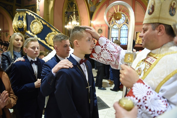 Bierzmowanie u św. Kazimierza w Nowym Sączu