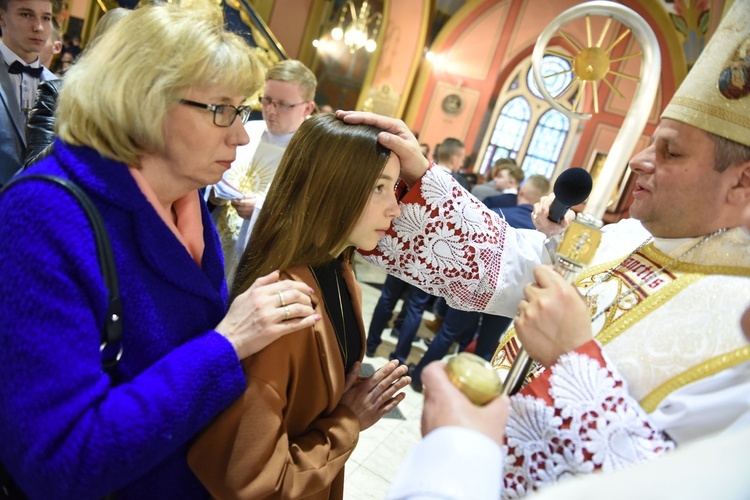 Bierzmowanie u św. Kazimierza w Nowym Sączu