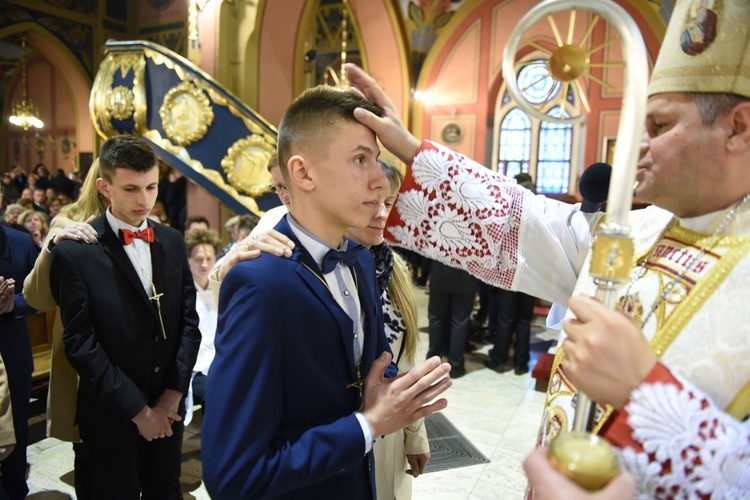 Bierzmowanie u św. Kazimierza w Nowym Sączu