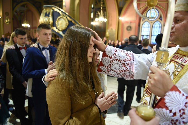 Bierzmowanie u św. Kazimierza w Nowym Sączu