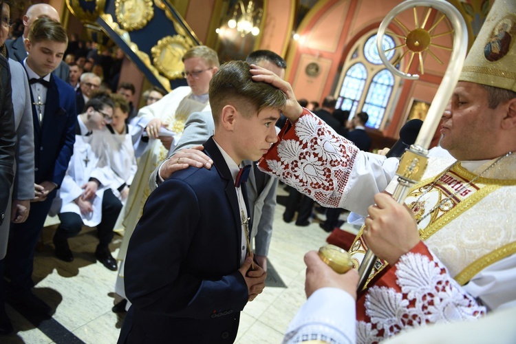 Bierzmowanie u św. Kazimierza w Nowym Sączu