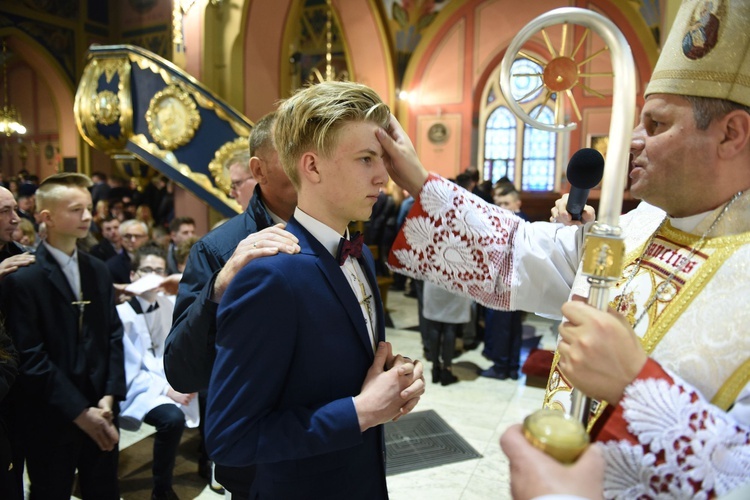 Bierzmowanie u św. Kazimierza w Nowym Sączu