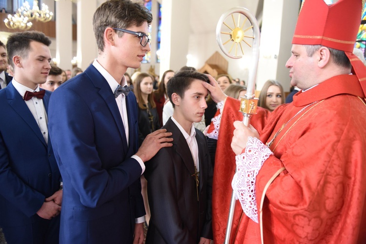 Bierzmowanie w Wielogłowach