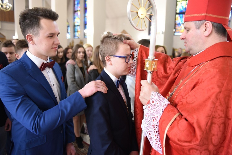 Bierzmowanie w Wielogłowach