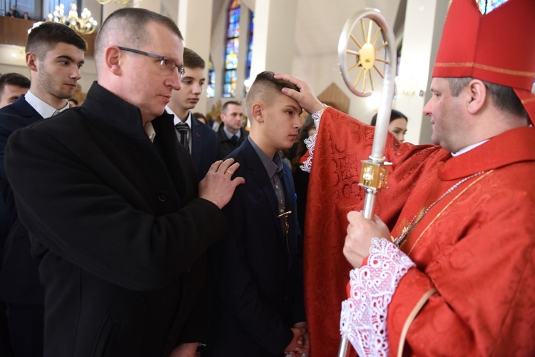 Bierzmowanie w Wielogłowach