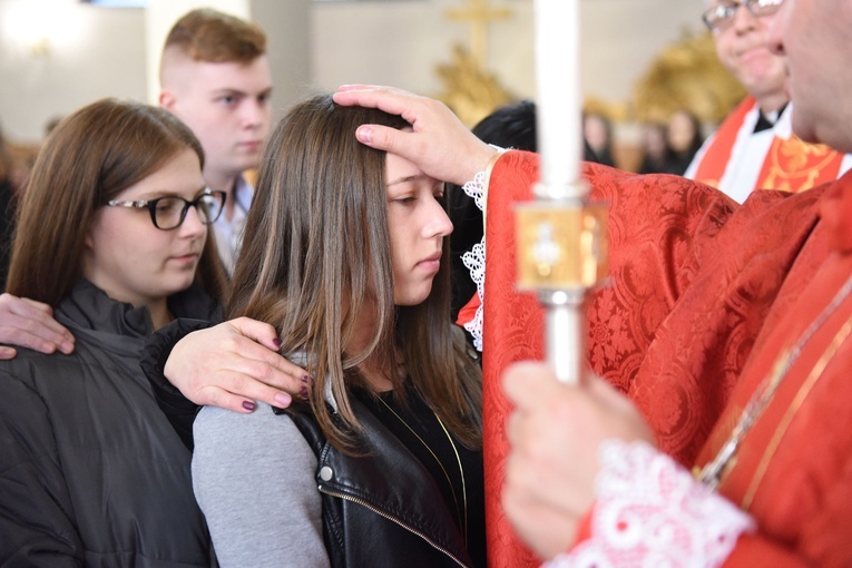 Bierzmowanie w Wielogłowach