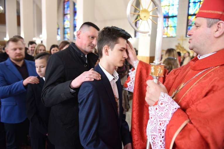 Bierzmowanie w Wielogłowach