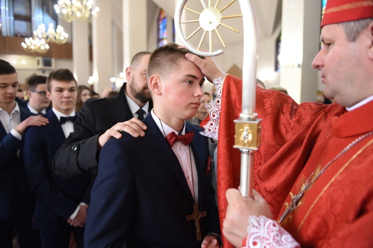 Bierzmowanie w Wielogłowach