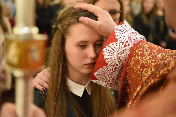 Bierzmowanie w Łososinie Dolnej