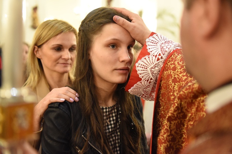 Bierzmowanie w Łososinie Dolnej