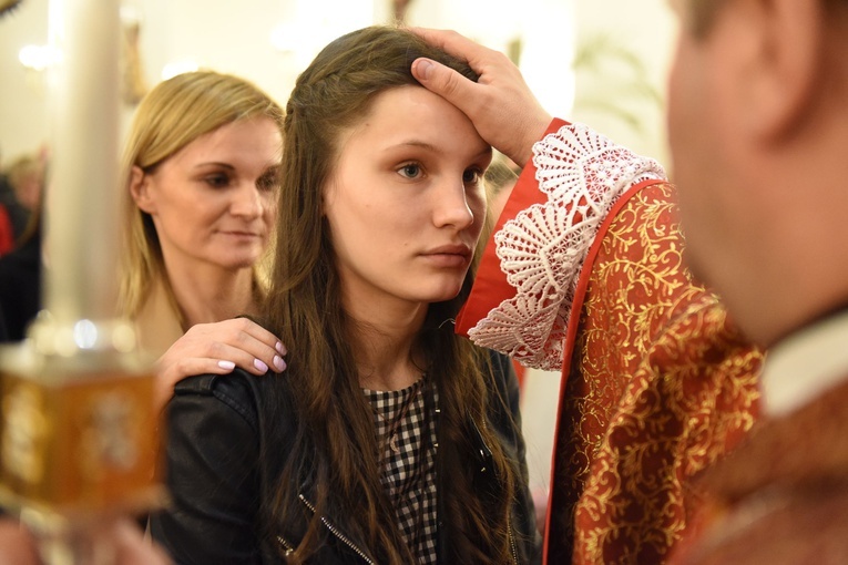 Bierzmowanie w Łososinie Dolnej